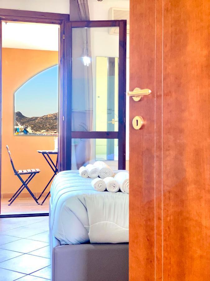 Homey Experience - Navy Sea View Apartments Ольбія Екстер'єр фото