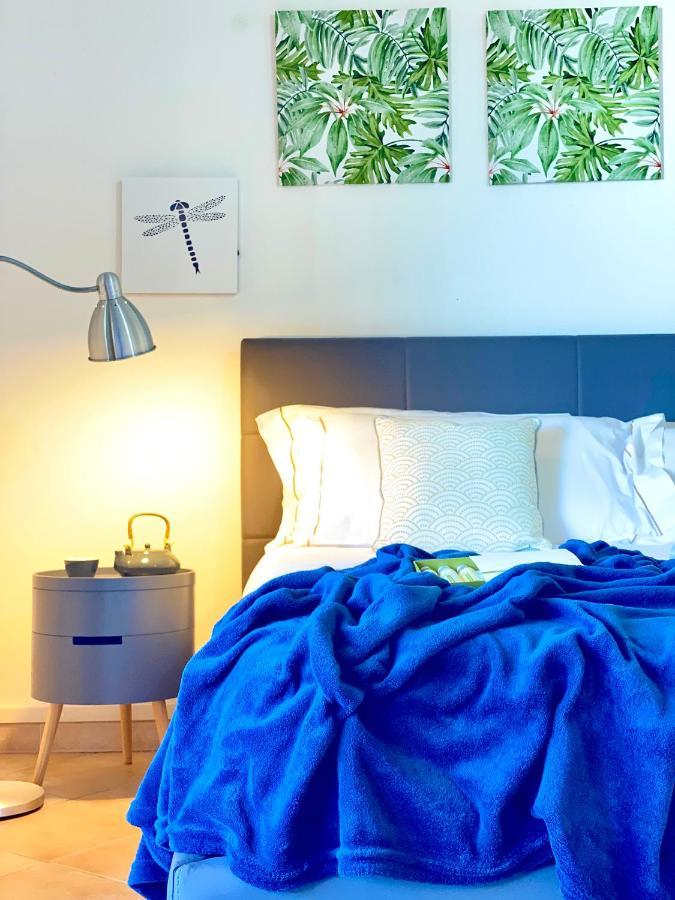 Homey Experience - Navy Sea View Apartments Ольбія Номер фото